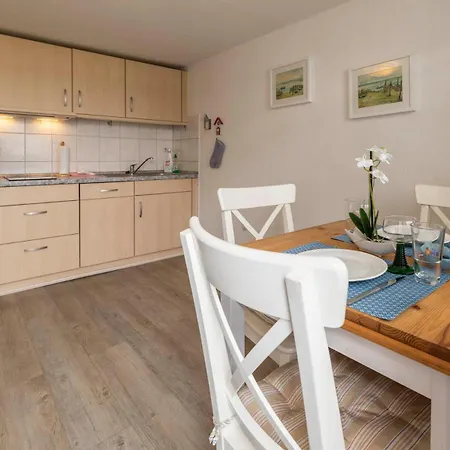 Luv Und Lee - Seeblick Daire *